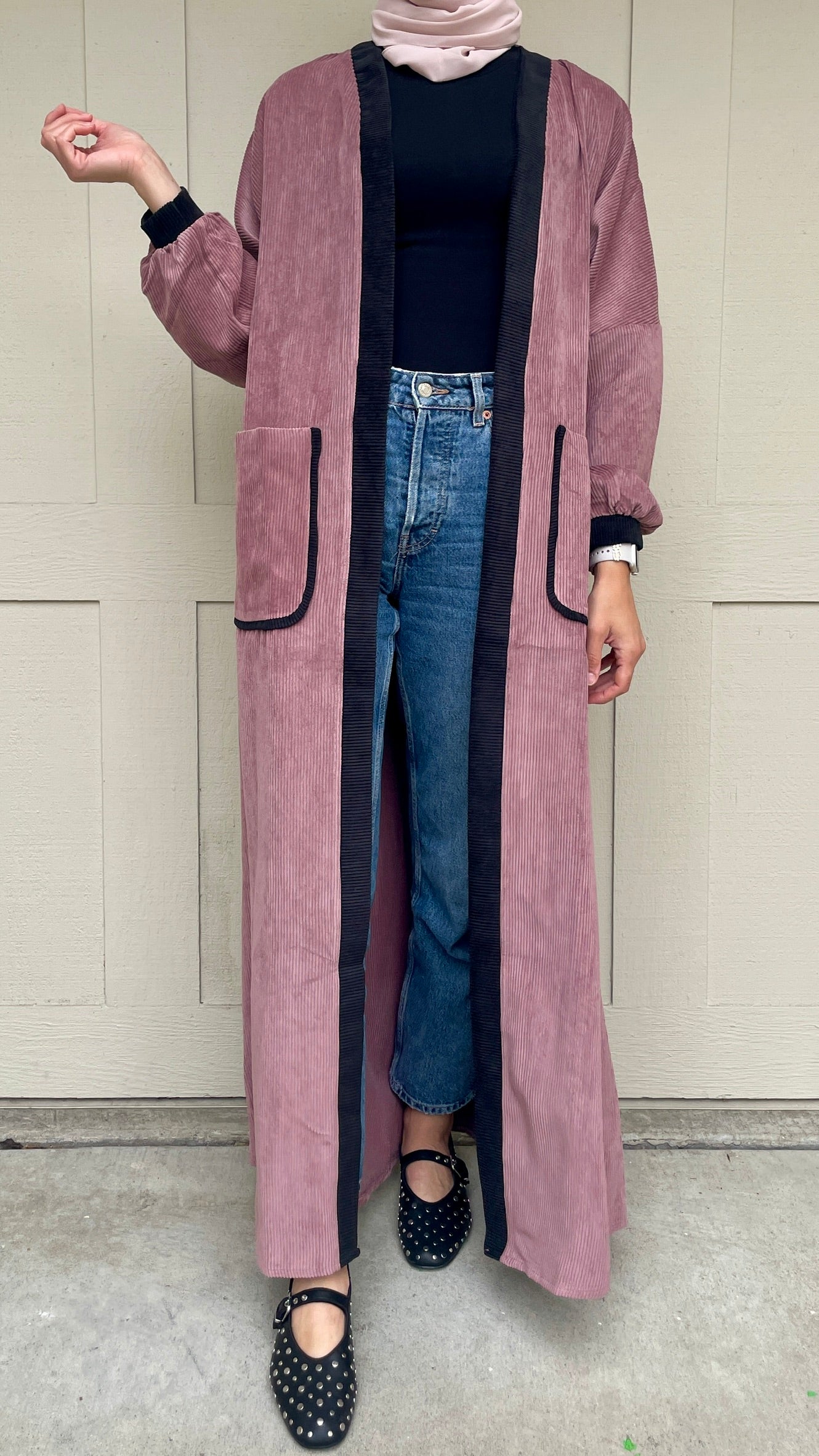 maxi cardigan in purple with black details perfect for colder season