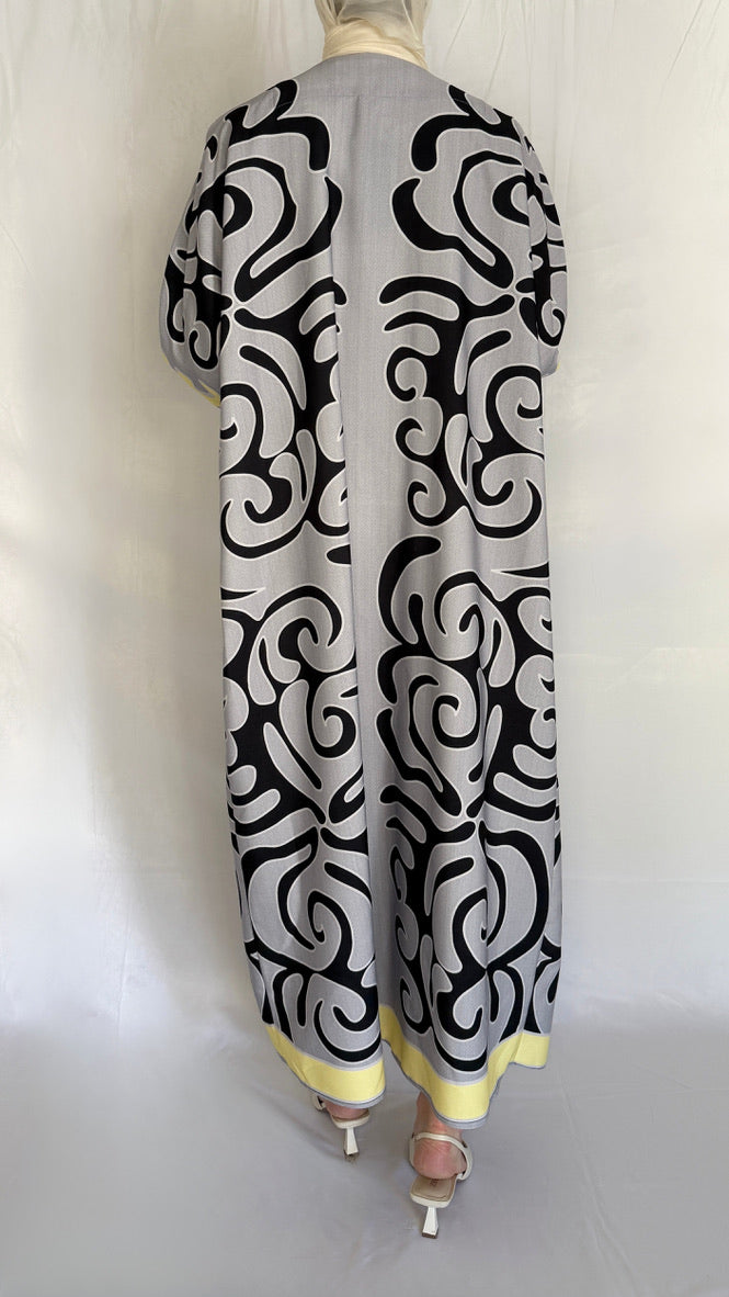 back view of the luxurious ramadan abaya