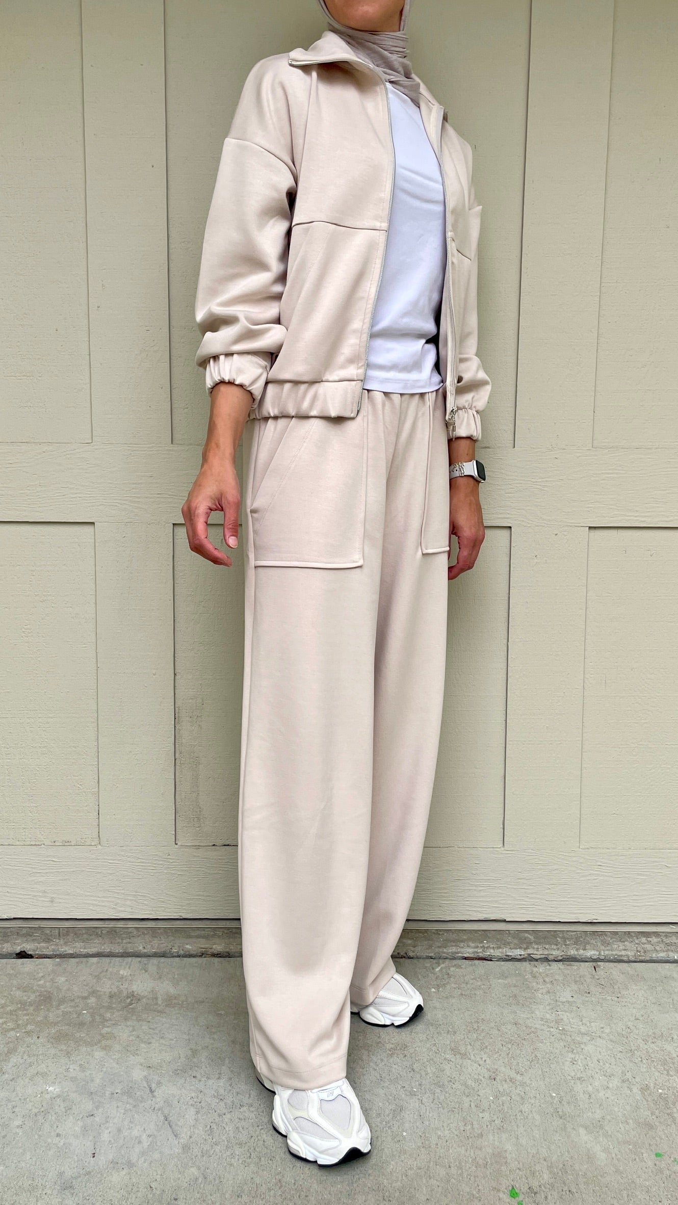 two pieces set pants and jacket in stone color 