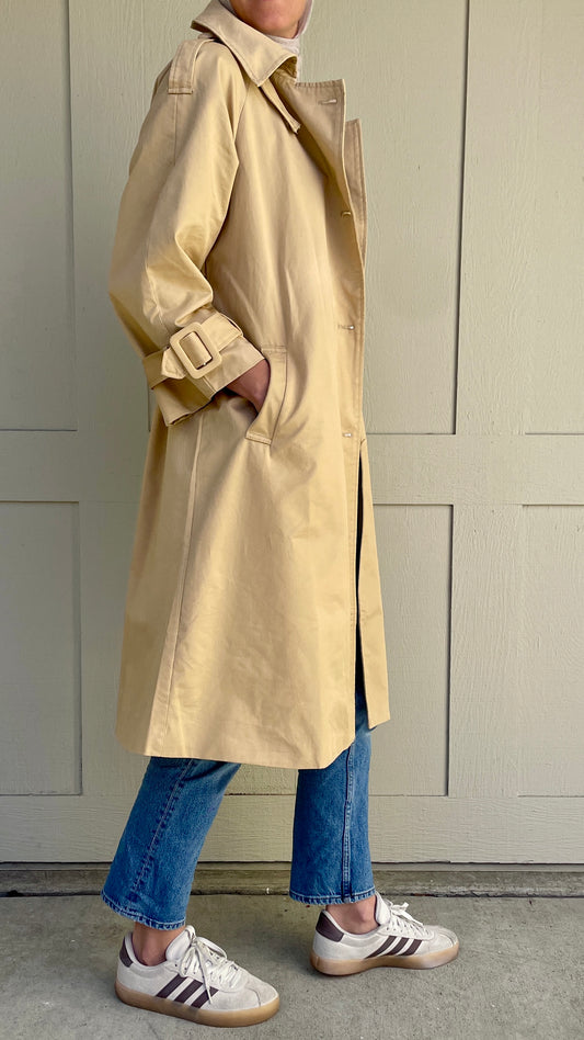 Timeless Belted Trenchcoat